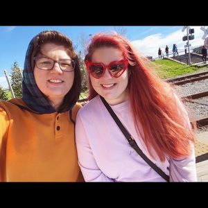 Meet your Posher, Kat